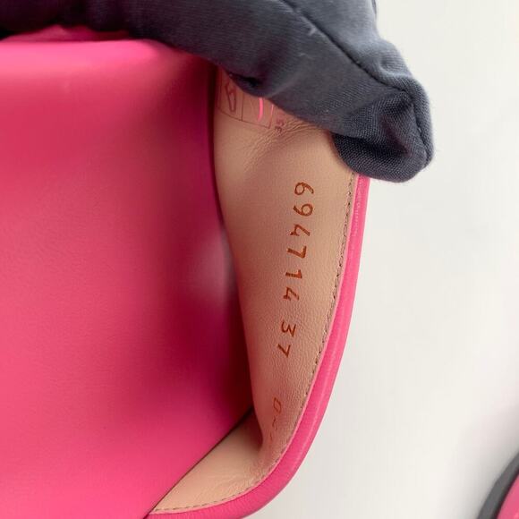 NIB Gucci Nappa Charlotte Logo Pink Leather Sandal Size 37 - Picture 11 of 13